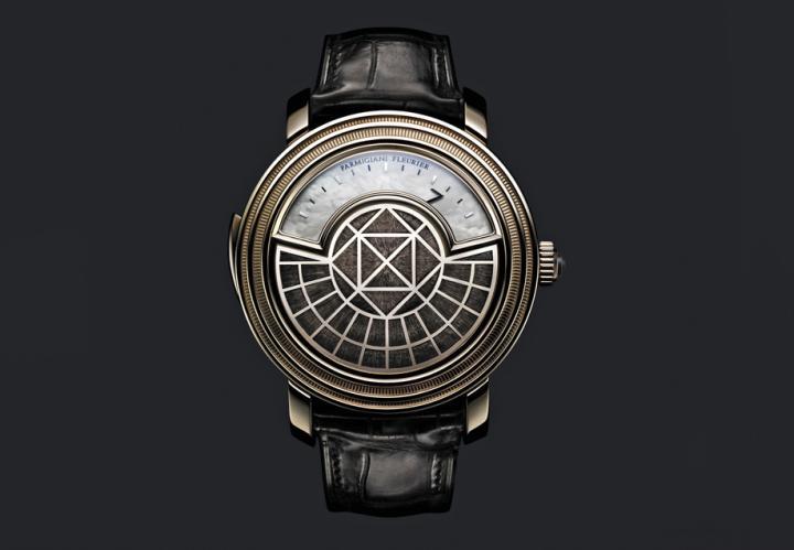 最佳复杂功能表奖入围表款之帕玛强尼 (Parmigiani) Toric Capitole